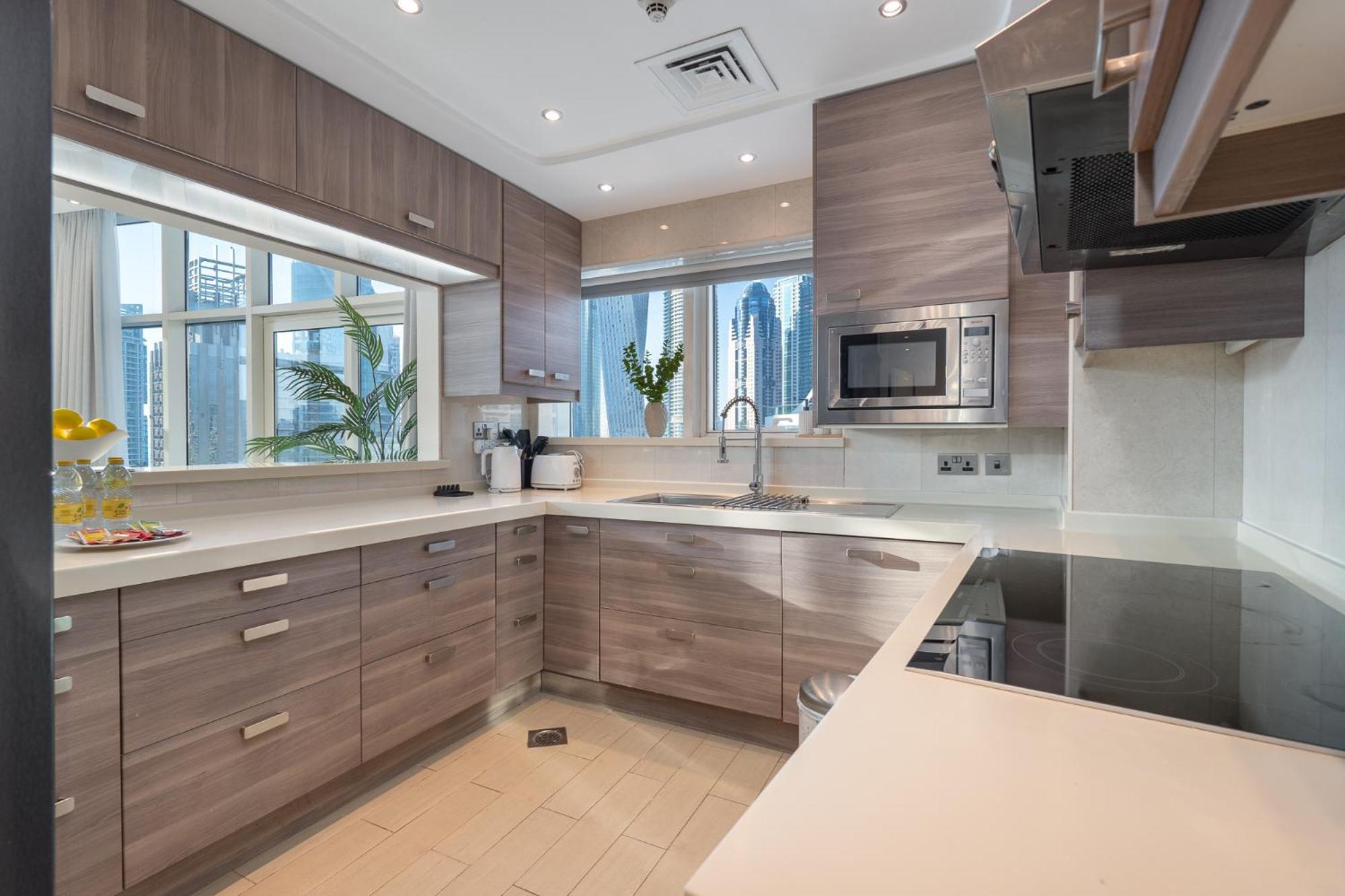 Apartment Spacious 3 Bed That Sleeps 8! In Marina Dubai