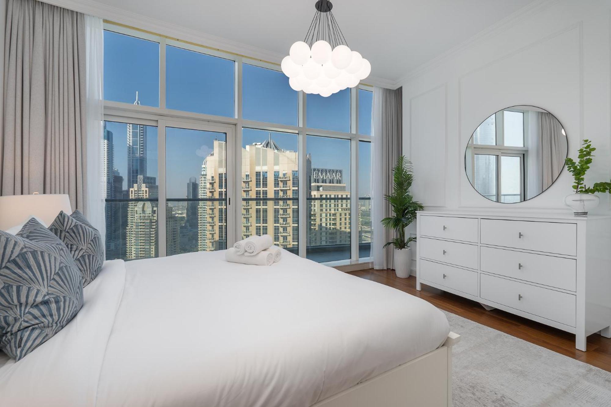 Apartment Spacious 3 Bed That Sleeps 8! In Marina Dubai