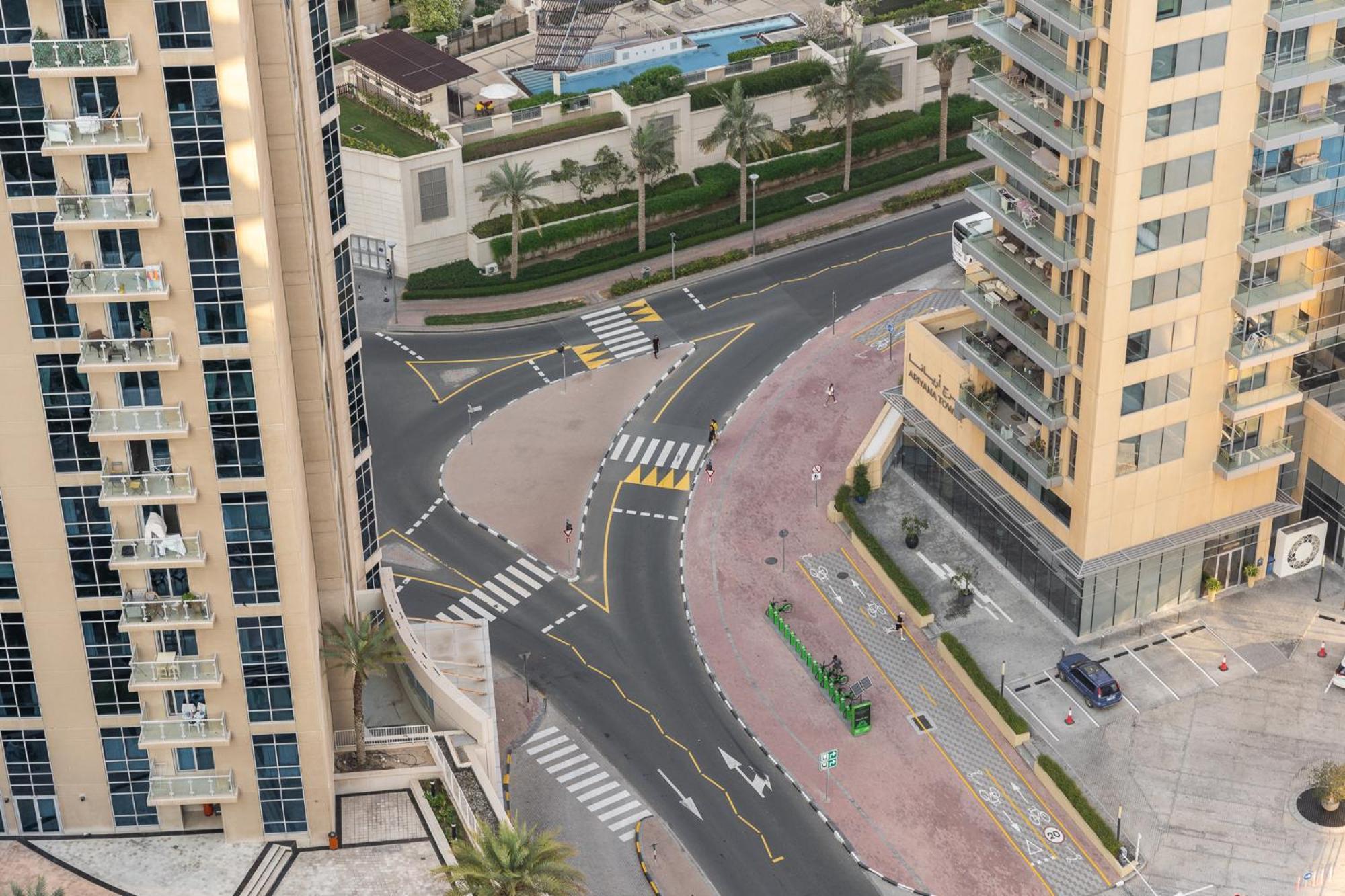 Spacious 3 Bed That Sleeps 8! In Marina * Dubai