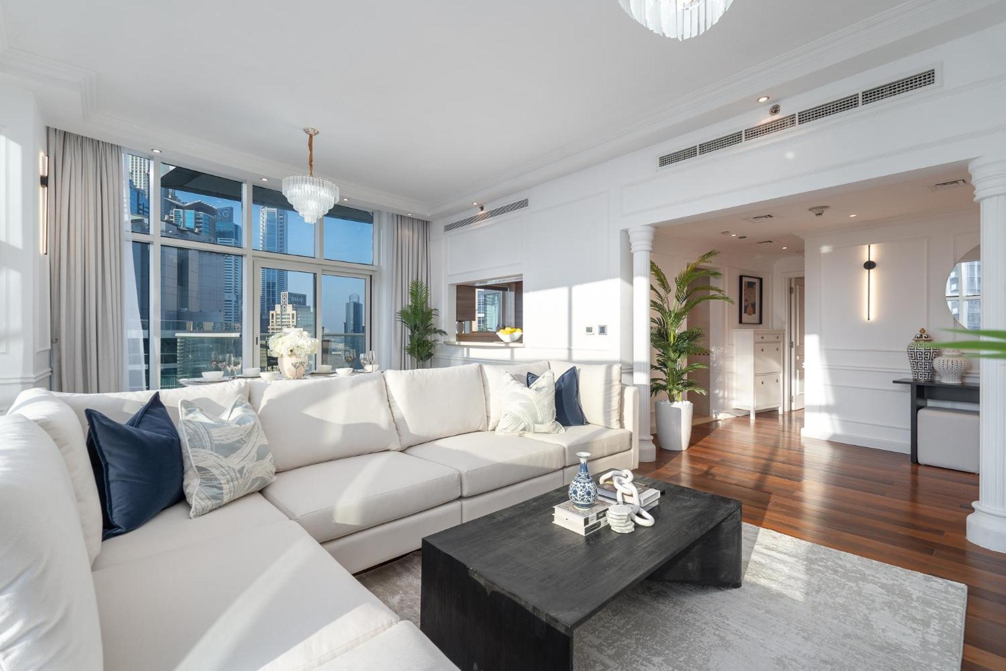 Apartment Spacious 3 Bed That Sleeps 8! In Marina Dubai